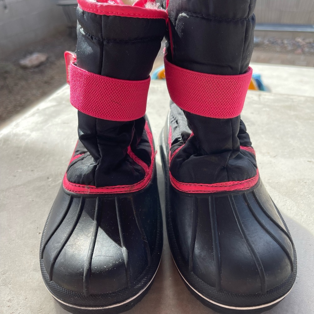 Snow boots from Children’s Place